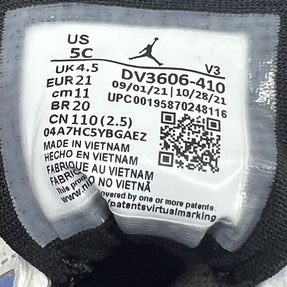 Nike Air Jordan 6 Retro UNC Toddler Shoes Size 5C White Blue DV3606-410 - Picture 9 of 10